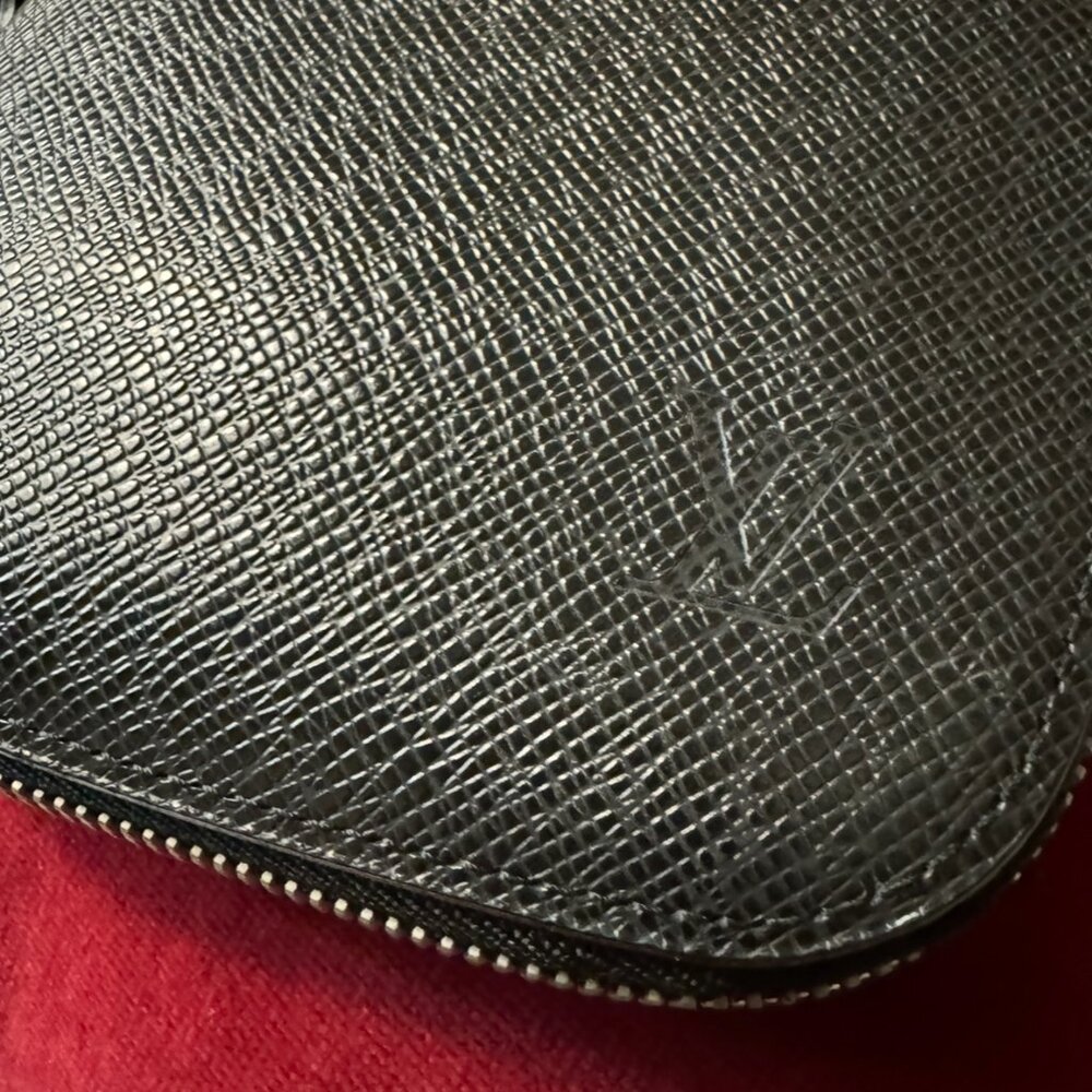 Louis Vuitton Taiga Leather - large, zip travel case organizer / wallet / clutch